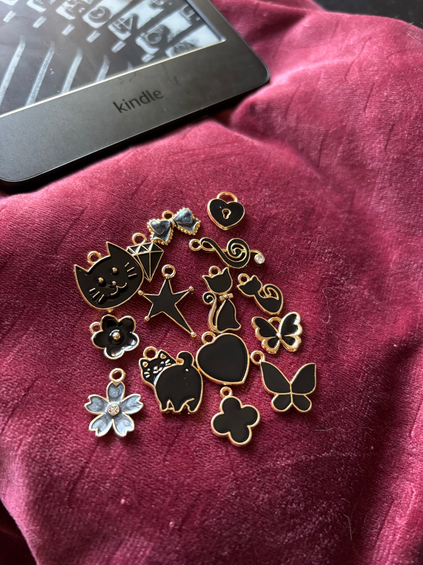 Black Assortment Kindle/Phone Charms